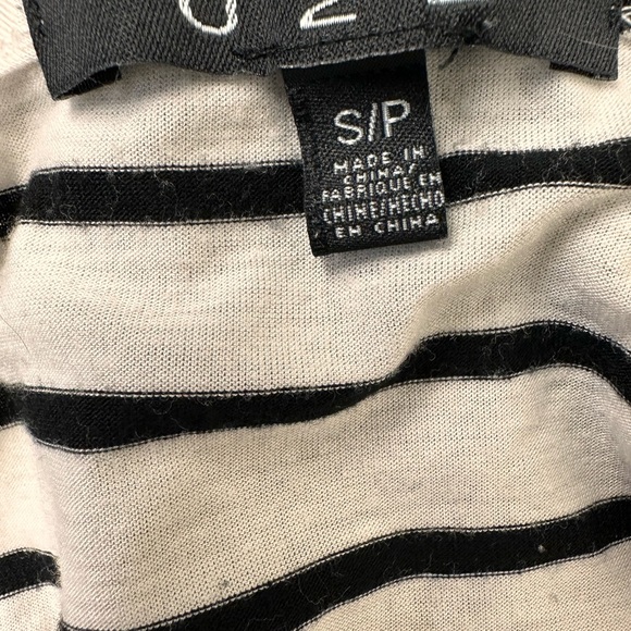 Black and white tank top - Picture 3 of 4